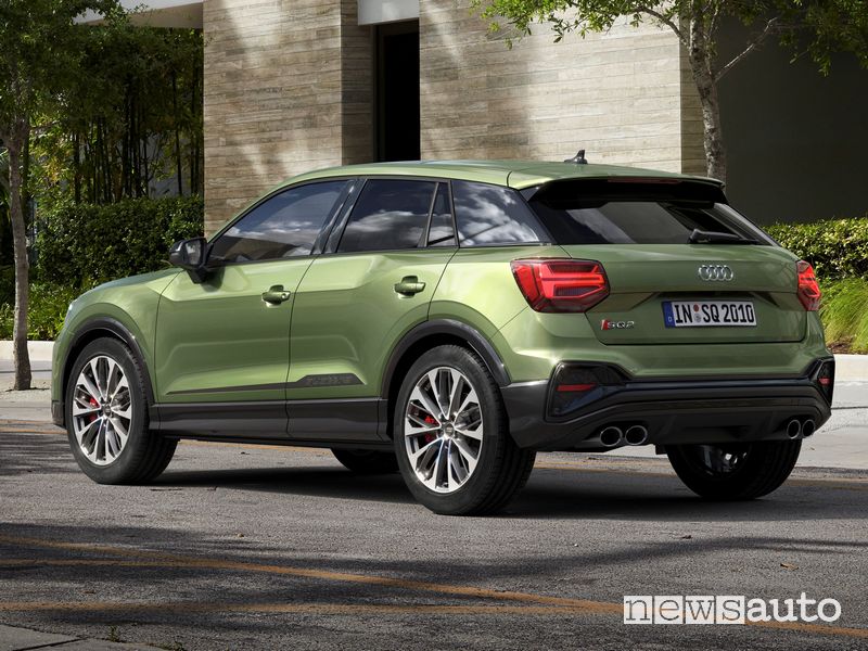Vista posteriore Audi SQ2