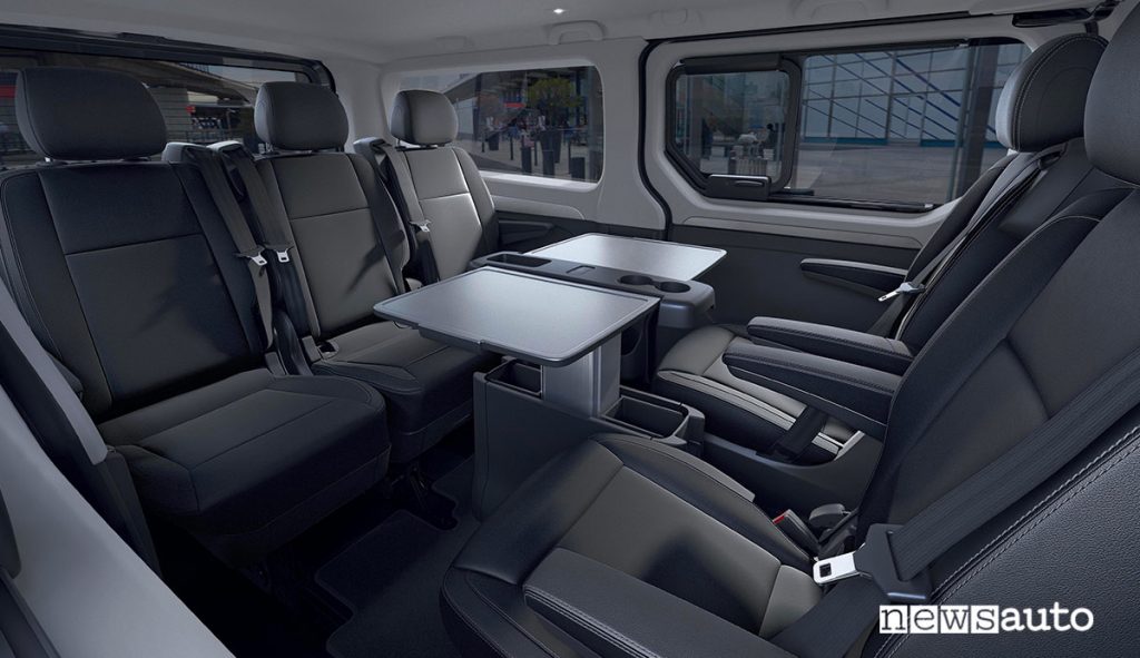 Spazio Business del Nuovo Renault Trafic SpaceClass 2021 per trasporto passeggeri VIP