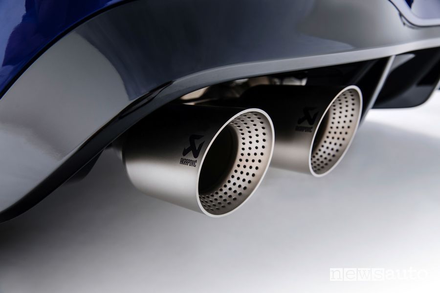 Scarico posteriore Akrapovic nuova Volkswagen Golf R