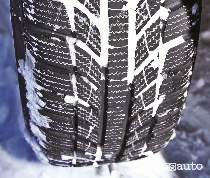 Battistrada pneumatico invernale GT Radial Champiro Winterpro