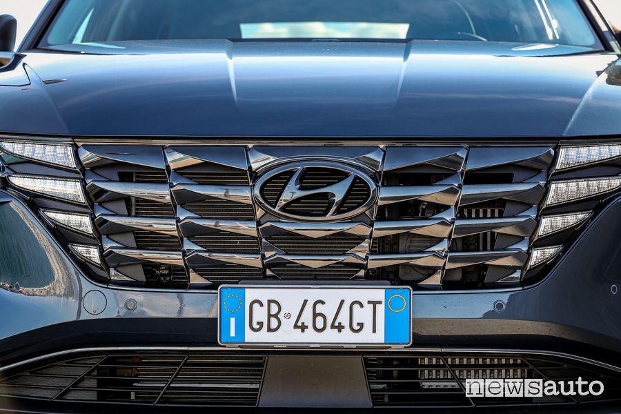 Griglia anteriore nuova Hyundai Tucson Hybrid