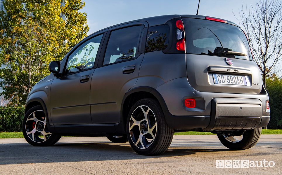 Vista posteriore Fiat Panda Sport