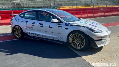 Gare con auto elettriche, al via l'E-STC Series TESLA