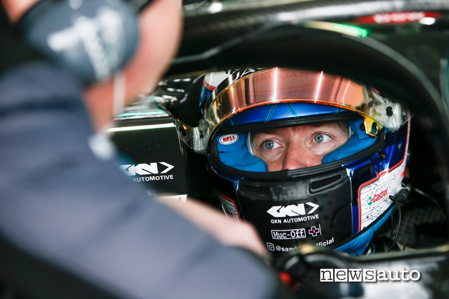 Sam Bird pilota Jaguar Racing