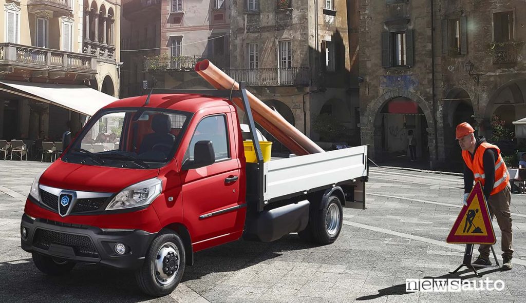 Piaggio Porter NP6 pianale (cassone) fisso impiegato in lavori stradali