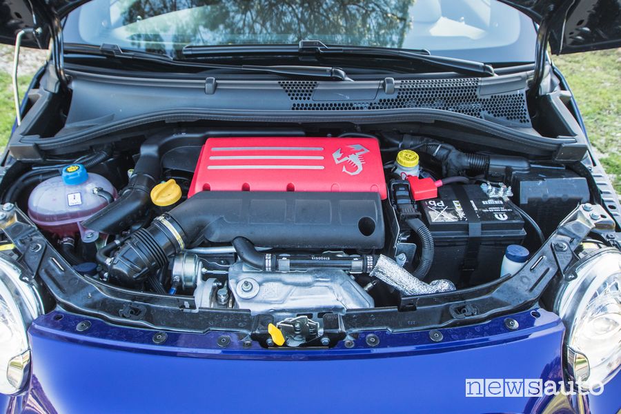 Vano motore Abarth 595 Monster Energy Yamaha