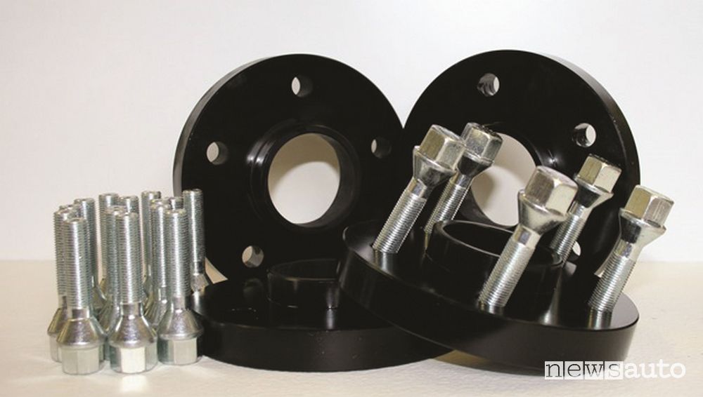 Kit di 4 distanziali da +20 mm Renegade