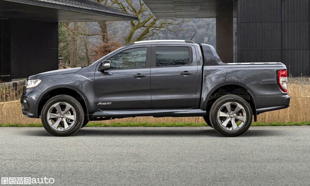 Vista laterale del novo Ford Ranger MS-RT