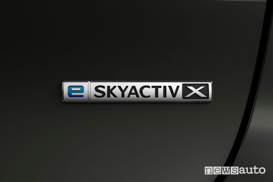 Logo e Skyactiv-X Mazda3 2021