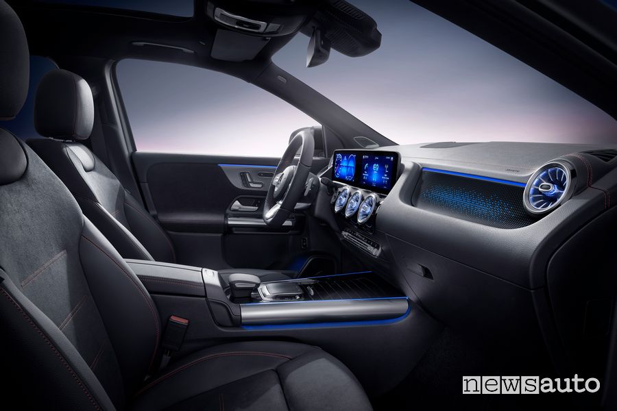 Sedili anteriori abitacolo Mercedes-Benz EQA AMG Line