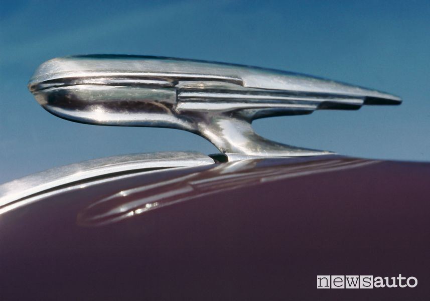 Logo Opel a forma di dirigibile
