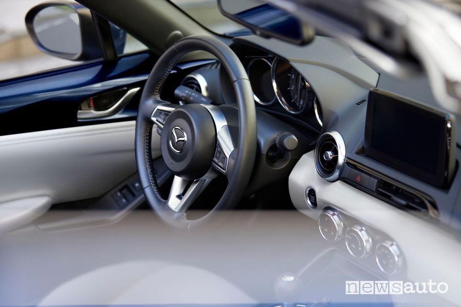 Volante abitacolo Mazda MX-5 RF 2021
