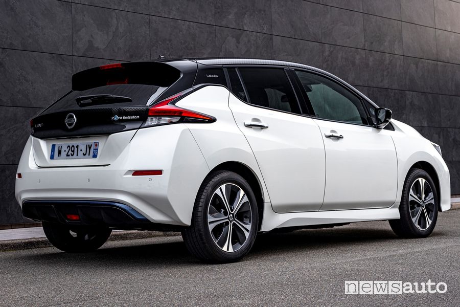 Vista posteriore Nissan Leaf10 versione speciale