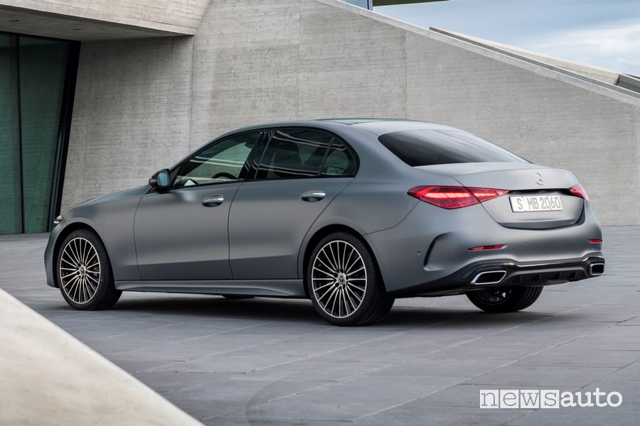 Vista posteriore nuova Mercedes-Benz Classe C