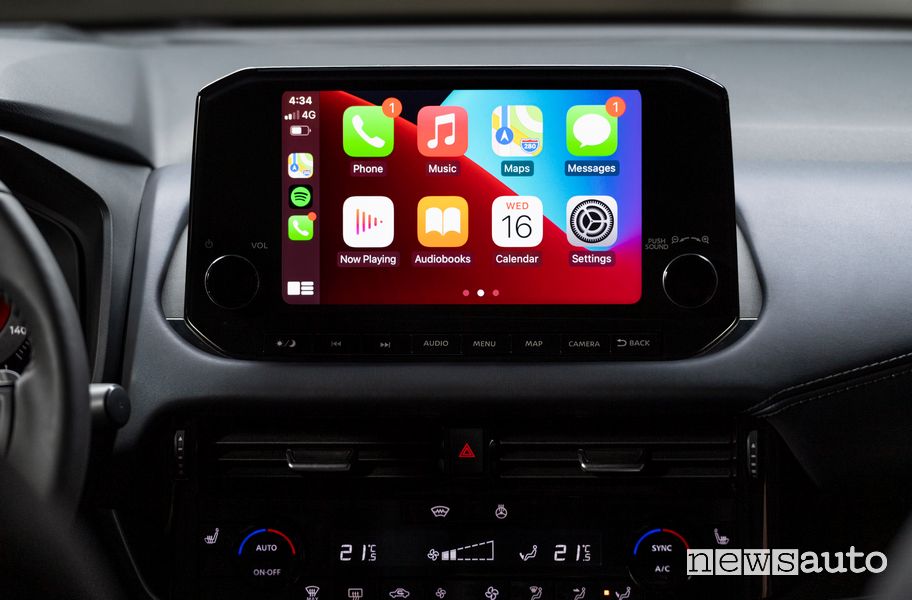 Touchscreen infotainment 9" con Apple Carplay abitacolo nuovo Nissan Qashqai