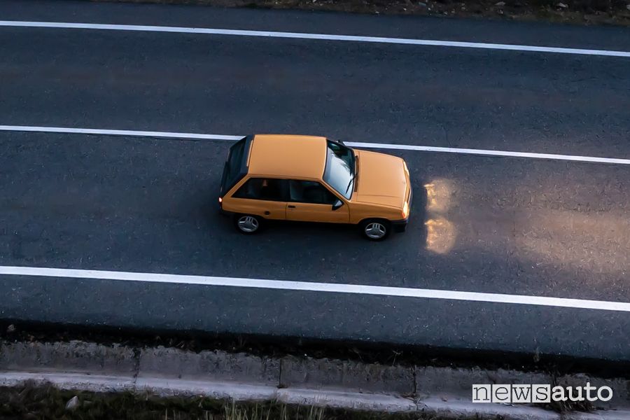 Opel Corsa GT in viaggio da Porto a Rüsselsheim