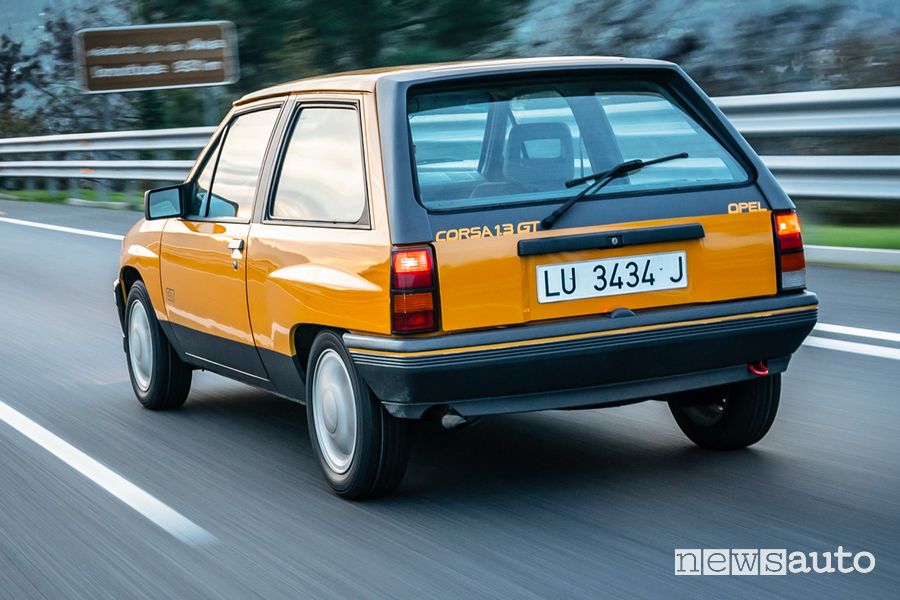 Opel Corsa GT in viaggio da Porto a Rüsselsheim