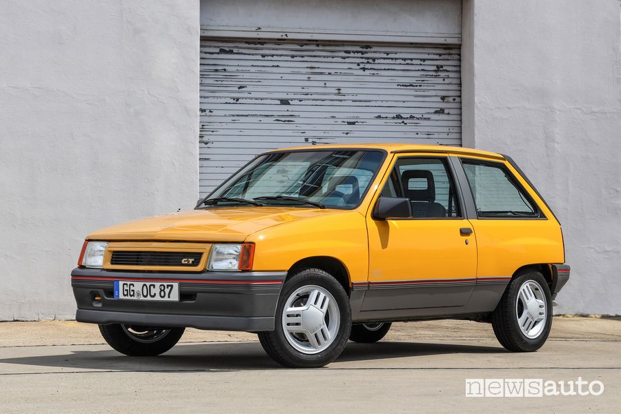 Opel Corsa GT in viaggio da Porto a Rüsselsheim