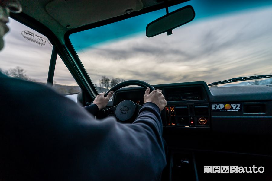Opel Corsa GT in viaggio da Porto a Rüsselsheim