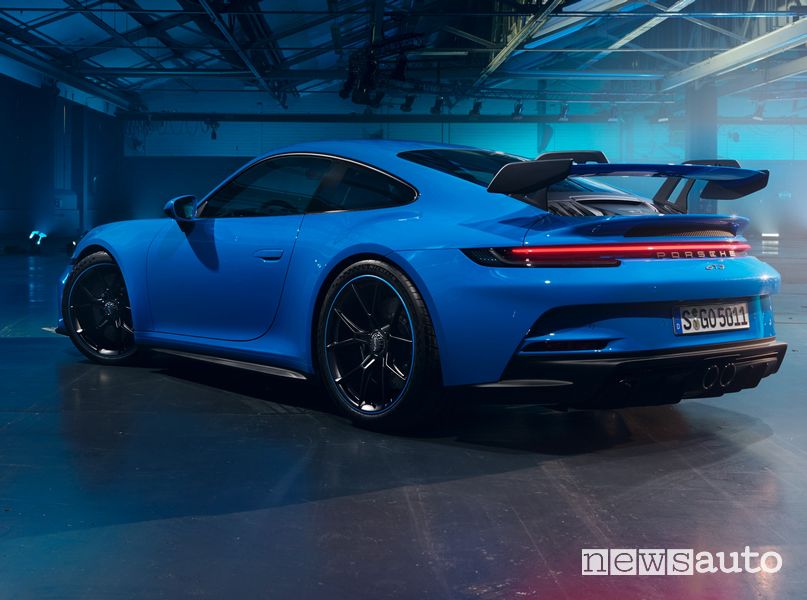 Vista posteriore nuova Porsche 911 GT3