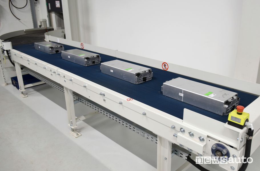 Celle batterie verso il trituratore meccanico