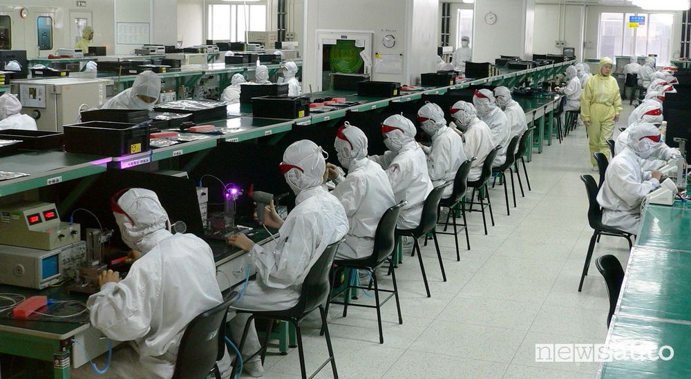 Fabbrica Foxconn CINA tra le fabbriche più grandi al mondo