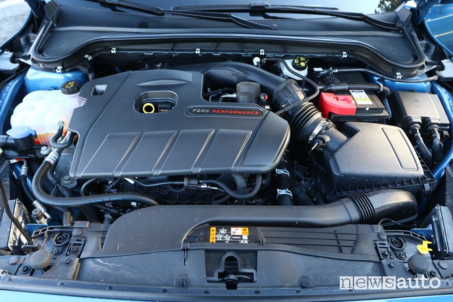 Vano motore Ford Focus ST 2.3 Ecoboost 280 CV