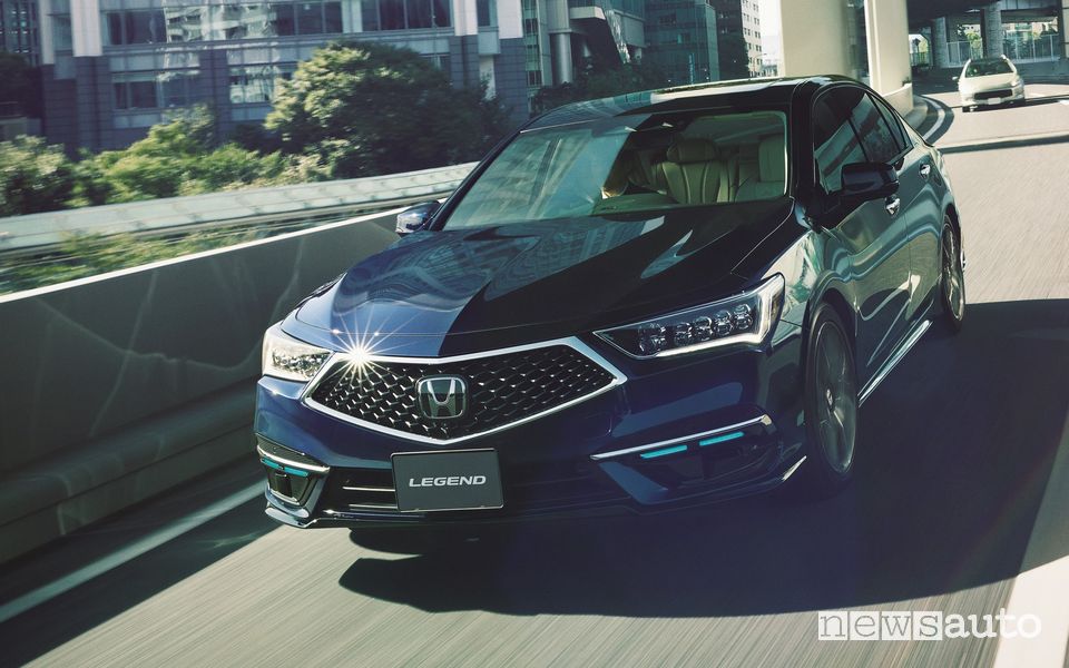 Honda Legend EX SENSING Elit di guida autonoma di livello 3
