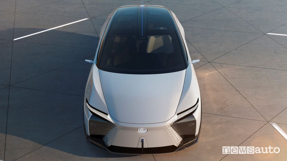Vista frontale Lexus concept LF-Z Electrified