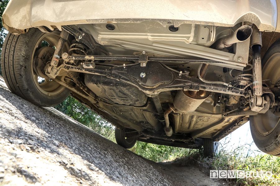 Ponte posteriore e sottoscocca Suzuki Ignis Hybrid AllGrip 4x4