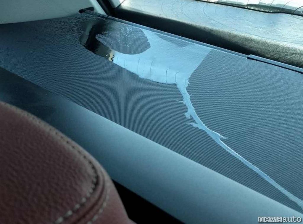 Infiltrazioni d'acqua dannose in auto
