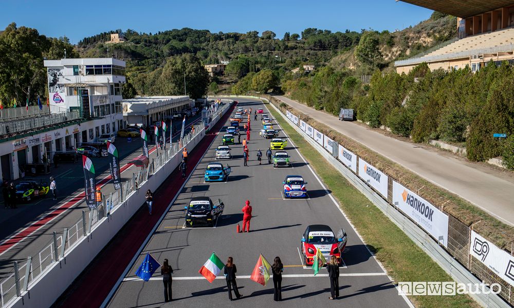 Griglia di partenza smart e-cup, le foto della stagione 2020