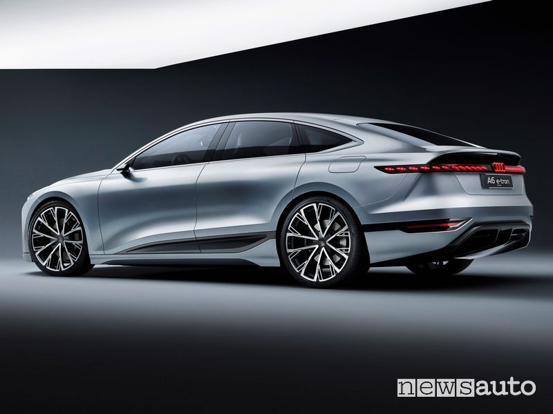 Vista posteriore Audi A6 e-tron concept