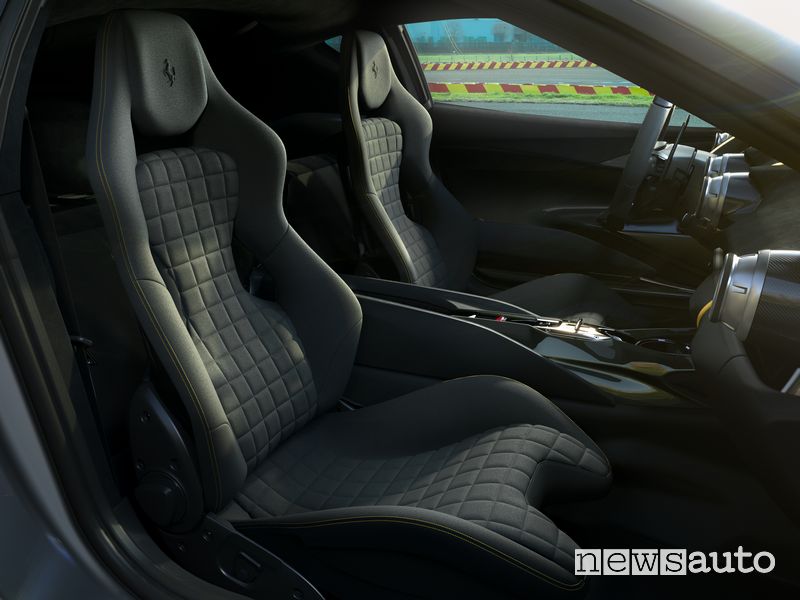 Abitacolo Ferrari 812 Versione Speciale