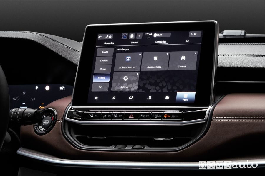 Uconnect display ultra HD 10,1” abitacolo Jeep Compass Limited