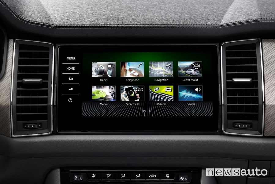 Touchscreen infotainment abitacolo nuova Skoda Kodiaq