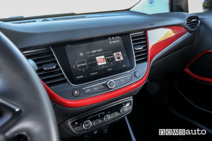 Infotainment abitacolo Opel Crossland