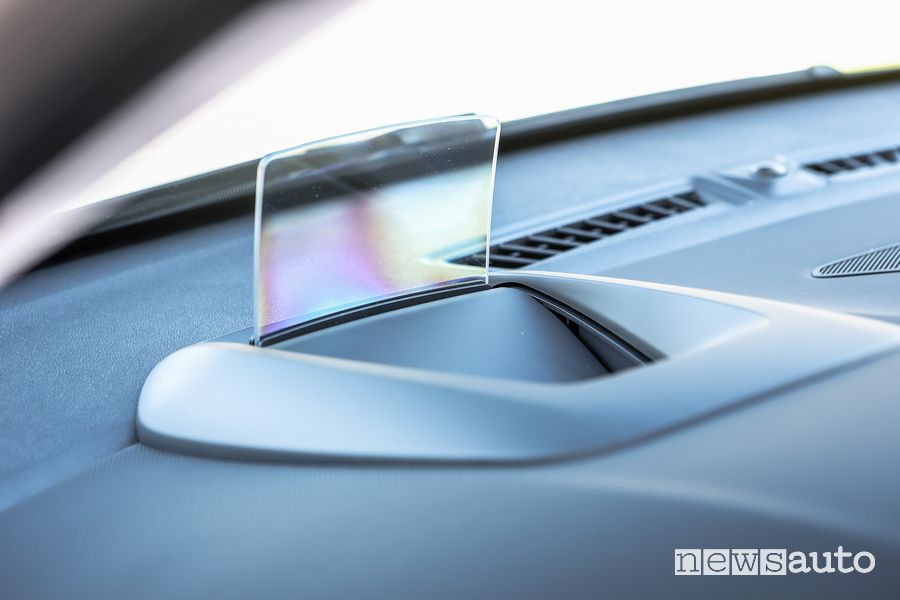 Head-up display abitacolo Opel Crossland