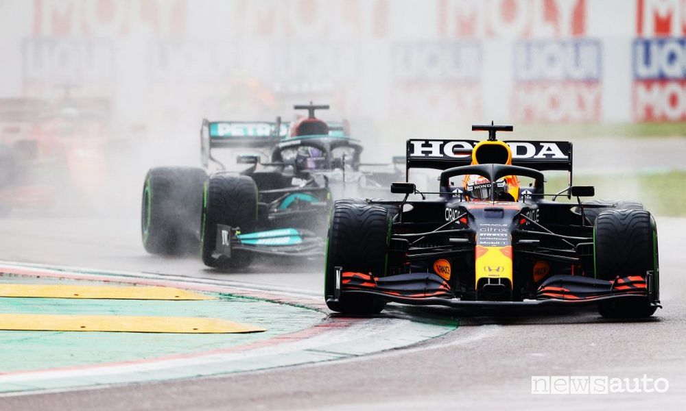 F1 Gp Emilia Romagna, vittoria per Verstappen ad Imola [foto classifiche]