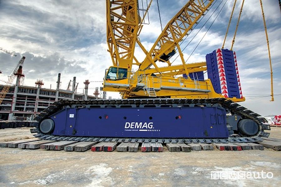 5.a Terex Demag CC6800-1 una delle gru più alte al mondo