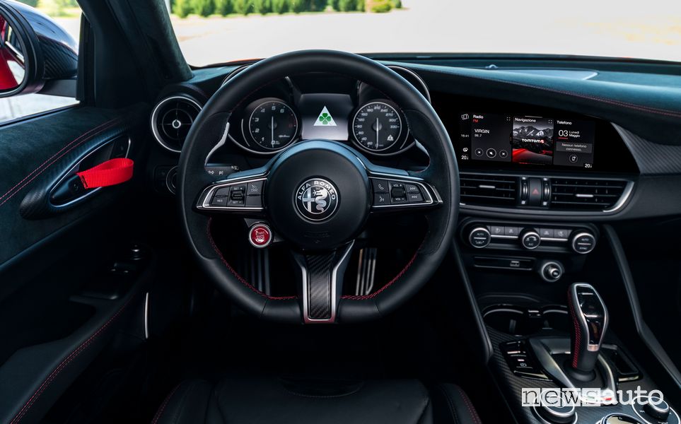 Volante abitacolo Alfa Romeo Giulia GTAm