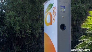 Colonnine Acea, ricarica auto elettriche e ibride plug-in tramite App