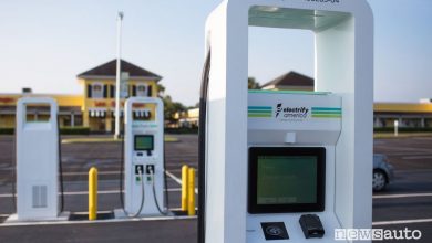 Colonnine di ricarica rapida Electrify America