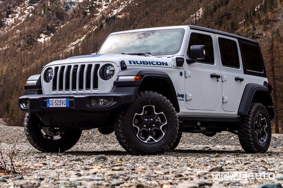 Vista di profilo Jeep Wrangler 4xe Rubicon
