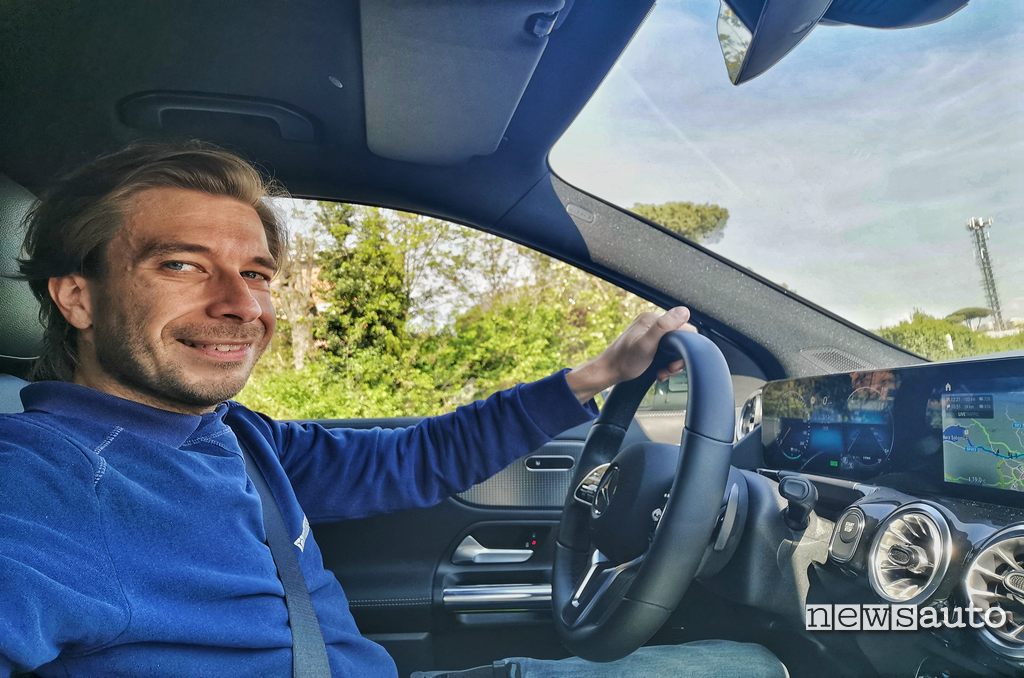 Marco Paternostro guida Mercedes EQA 2021