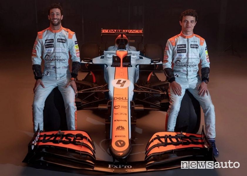 Daniel Ricciardo e Land Norris con la tuta nei colori Gulf Oil