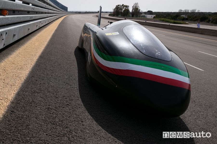 Blizz Primatist monoposto elettrica dei record di velocità sulla pista di Nardò