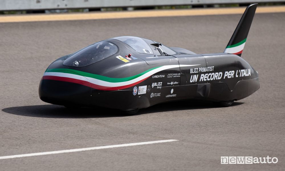 Blizz Primatist monoposto elettrica dei record di velocità sulla pista di Nardò