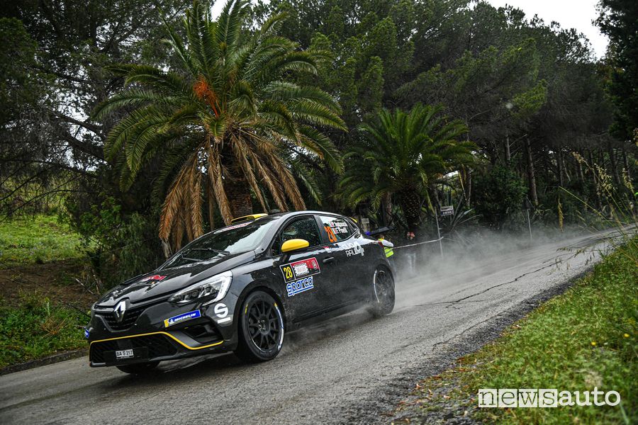 Rally Targa Florio 2021, Andreucci con Renault nel Due Ruote Motrici