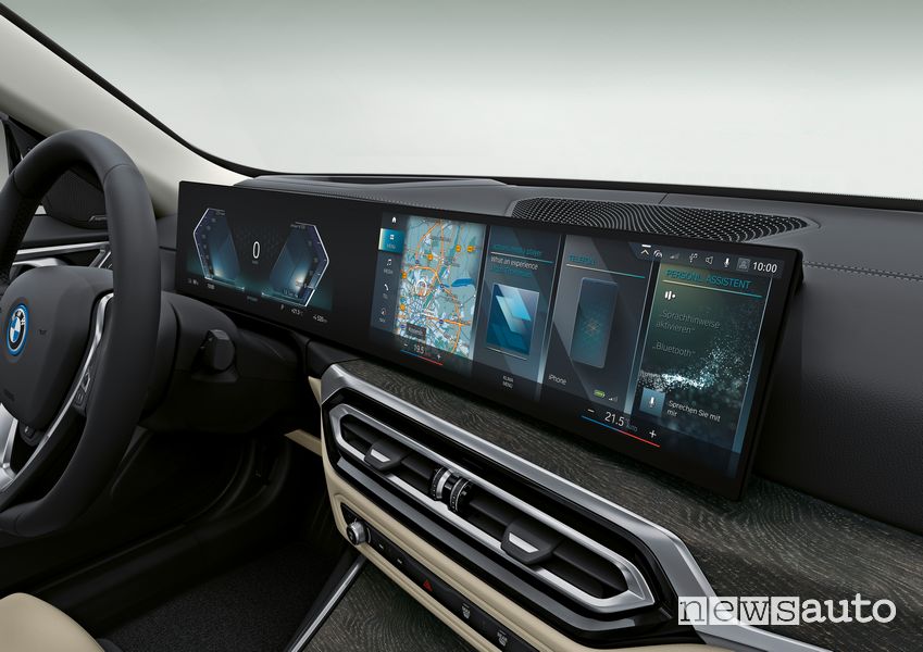 Plancia strumenti abitacolo BMW i4 eDrive40 elettrica